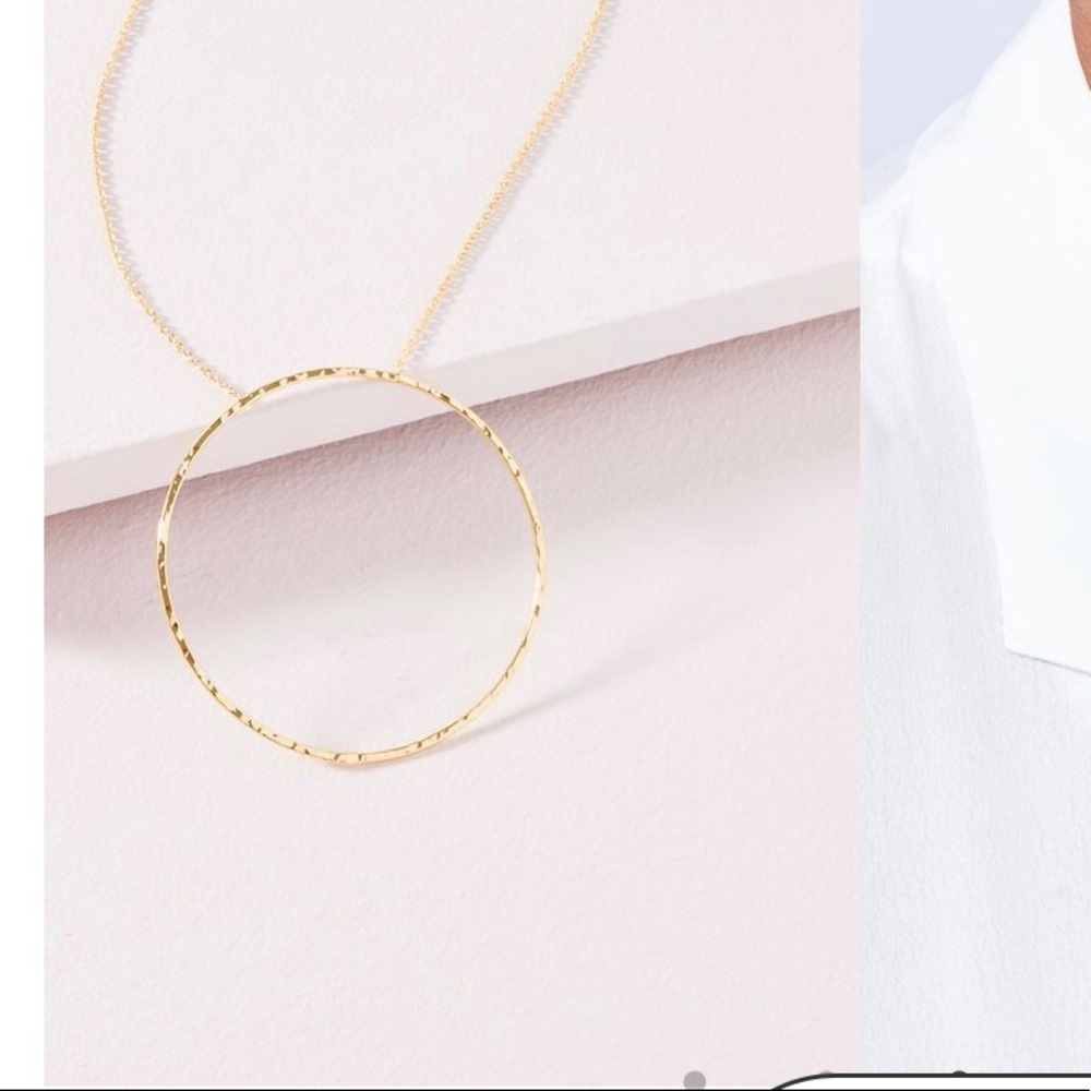 Essential Hammered Circle Pendant - Stella & Dot